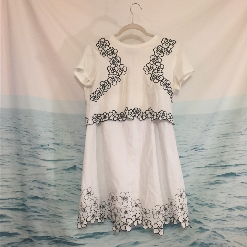 Shirt AND Skirt! White flower design